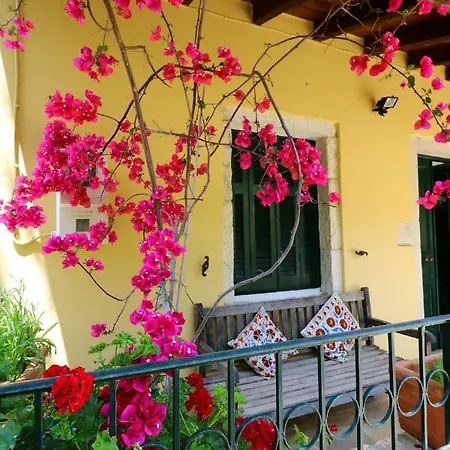 The Olive Press Hotel Strongyli (Thinali)