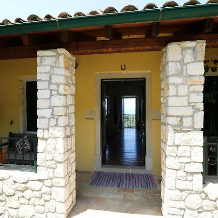 The Olive Press Hotel Strongyli (Thinali)